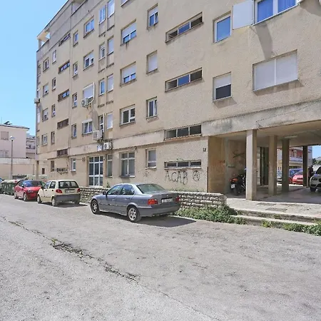Rita Sea View Apartman *